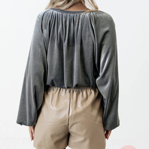 Velvet grey blue top - Impressions boutique - Picture 4 of 6